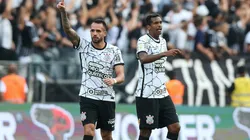 Alucinante gol de Renato Augusto para Corinthians.