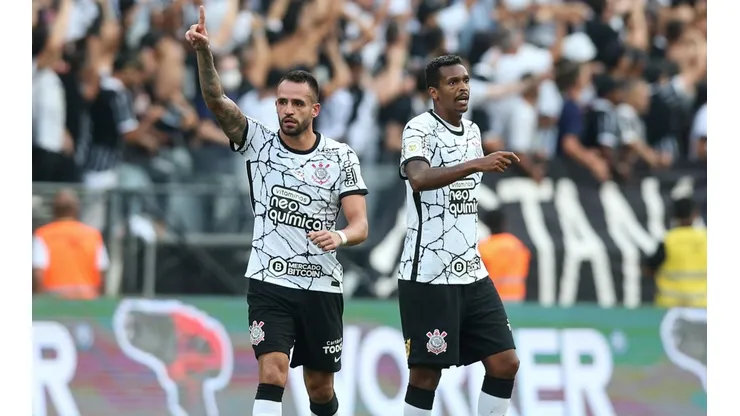 Alucinante gol de Renato Augusto para Corinthians.