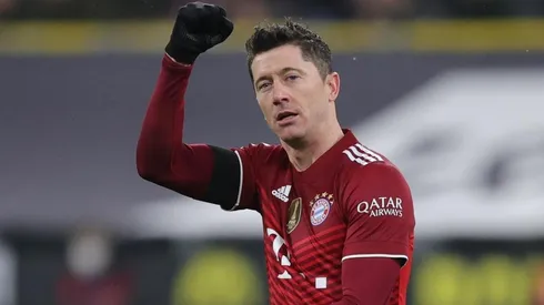 ¿No hubo Balón de Oro? No hay problema y Robert Lewandowski sigue intratable.