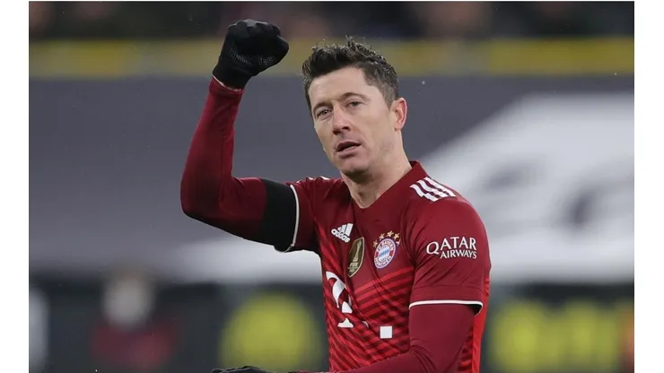 ¿No hubo Balón de Oro? No hay problema y Robert Lewandowski sigue intratable.
