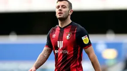 Wilshere en acción con Bournemouth.