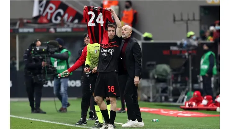Saelemaekers dedica su gol a Kjaer, lesionado.