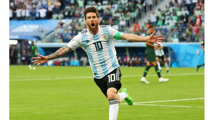 El Diez, que viene de levantar la Copa América, ahora va por el Mundial (Getty Images).