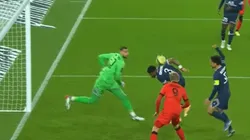 Dolberg había quedado solo frente al arco de Donnarumma.