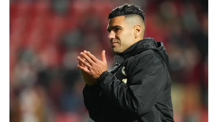 Radamel Falcao en un encuentro con Rayo Vallecano.