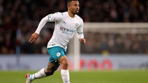 Gabriel Jesús en partido con City.