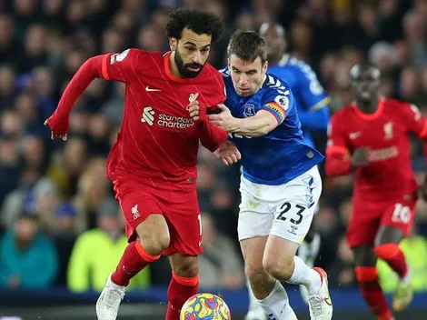 Liverpool no se despega de la pelea en la cima de Inglaterra: goleó a Everton