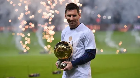 Lionel Messi con su séptimo Balón de Oro.