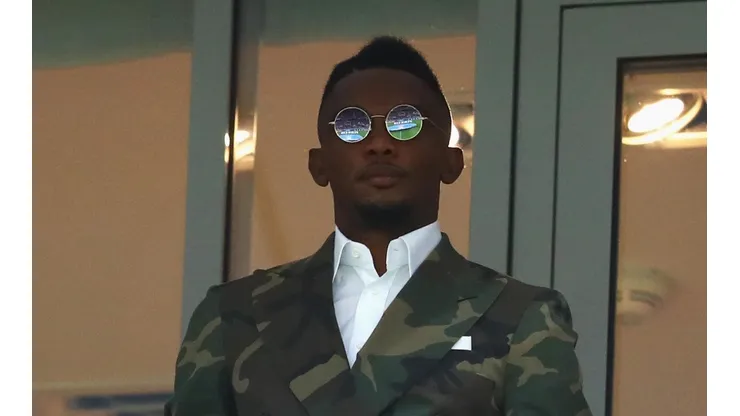 Samuel Eto'o se la jugó por el heredero de Messi y CR7.