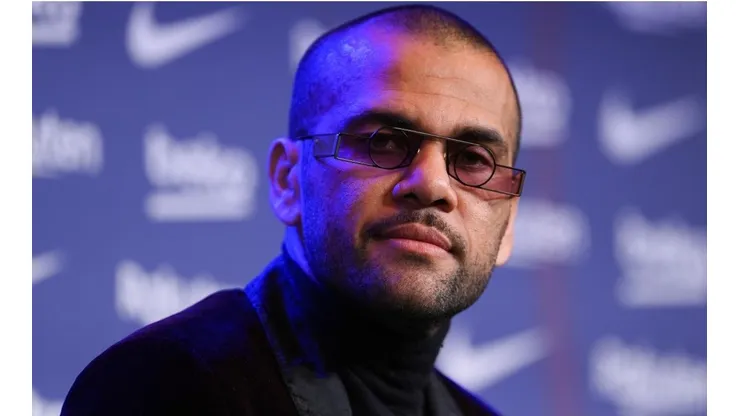 Dani Alves habló sobre el ganador del Balón de Oro y dio una lección.