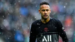 Neymar estará de baja en PSG por un tiempo prolongado.