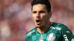 Raphael Veiga en festejo de gol.