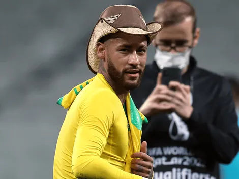 Neymar le adelantó la navidad a un niño colombiano al regalarle unos guayos