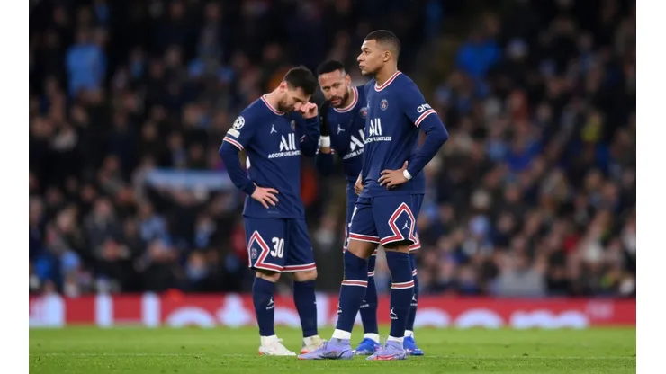 Lionel Messi, Neymar y Kylian Mbappé anoche contra Manchester City.
