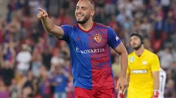 Arthur Cabral, delantero del Basel.