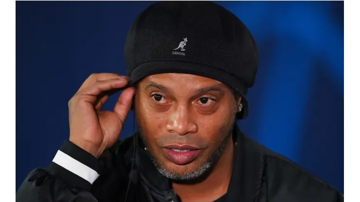 Ronaldinho enfrenta nuevos problemas judiciales y podría volver a prisión.