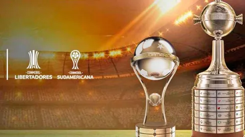 Trofeos de Copa Sudamericana y Libertadores.
