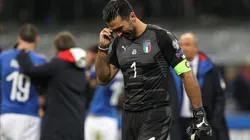 Gianluigi Buffon, desconsolado ante la eliminación de Italia para Rusia 2018.