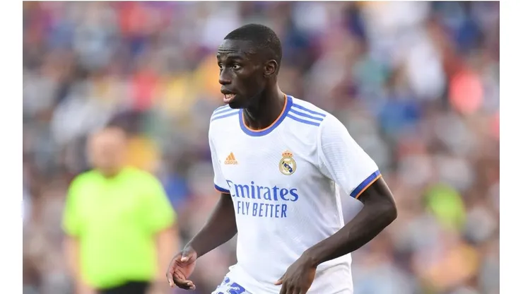 Escándalo con Ferland Mendy, destapado por un periodista francés.