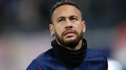 Neymar podría perderse un duelo clave por Champions League.