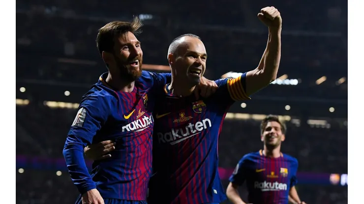 Lionel Messi y Andrés Iniesta en un encuentro con Barcelona.
