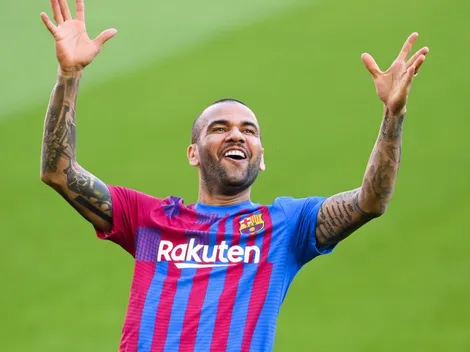 ¿En qué posición jugará Dani Alves en el Barcelona de Xavi?