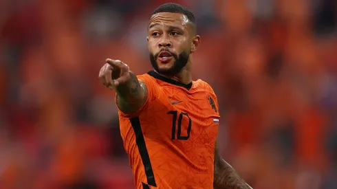 Memphis Depay guía a Países Bajos hacia Qatar 2022.