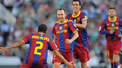 Andrés Iniesta y Dani Alves en Barcelona, 2010.