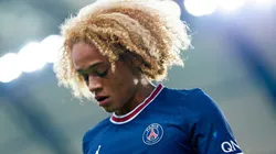 Xavi Simons en un encuentro con PSG.