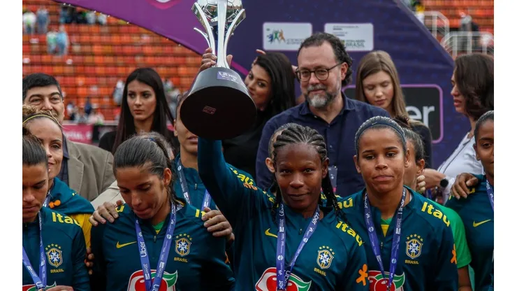 Siete mundiales después, se retira una estrella de Brasil