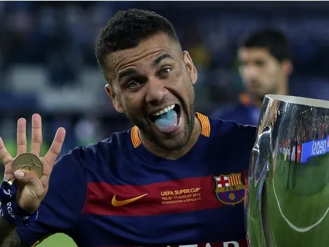 Oficial: Dani Alves retorna a Barcelona