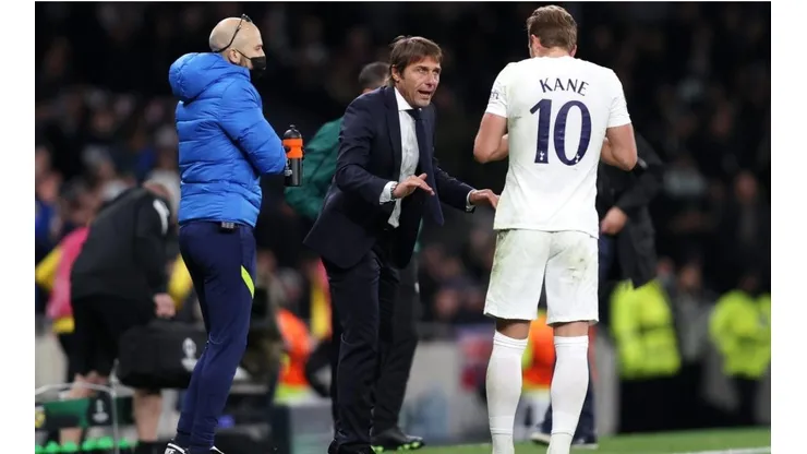 Antonio Conte ya impone sus costumbres en Tottenham.