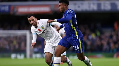 Chelsea y Burnley igualan en Stamford Bridge.