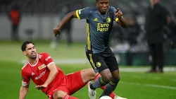 Feyenoord triunfó con gol del colombiano Sinisterra.