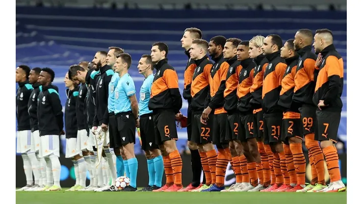Shakhtar en formación ante Real Madrid.