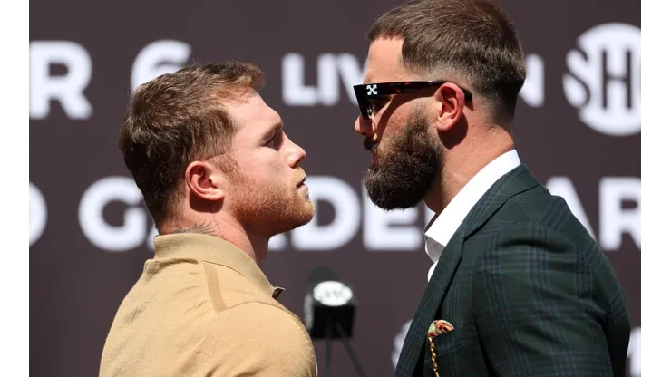 Canelo Álvarez vs. Caleb Plant. (Foto: Getty Images).