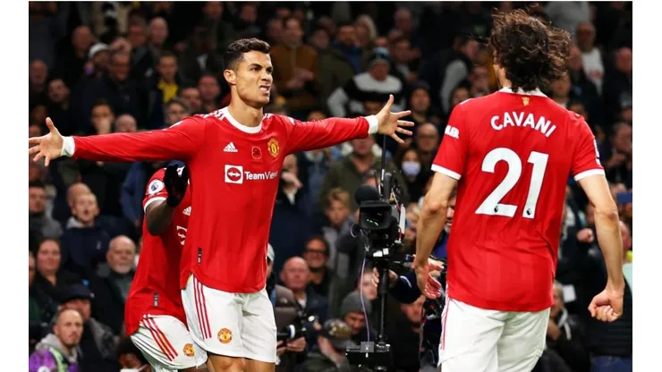 Cristiano Ronaldo y Edinson Cavani, autores de los goles del triunfo de Manchester United.