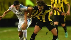 Nacional y Peñarol en acción.