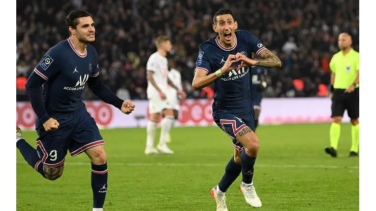 Festejo de gol de PSG.