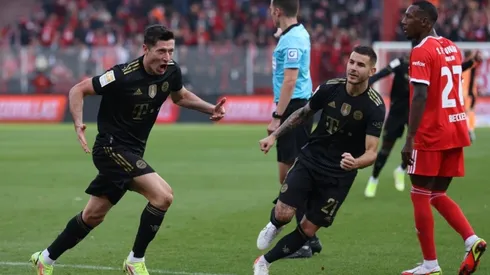 Robert Lewandowski, en su festejo de gol con Bayern Múnich.