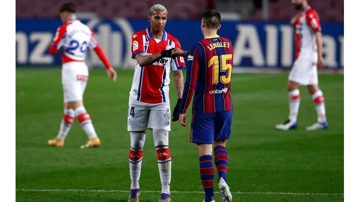 Imágenes del último Barcelons vs. Deportivo Alavés por LaLiga.