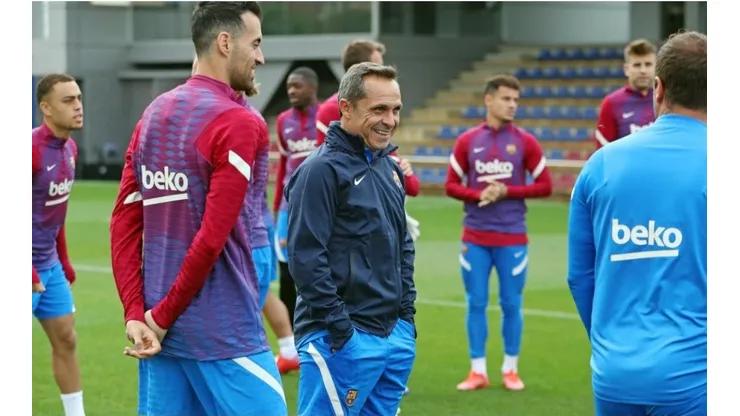 Sergi Barjuan, en su primer entrenamiento como entrenador interino de Barcelona.