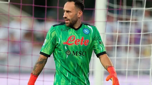 David Ospina en acción con Napoli.