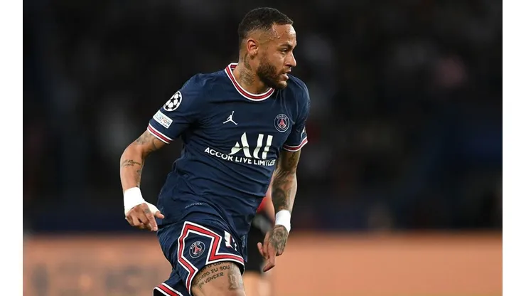 Neymar en acción con PSG.