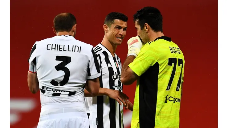 Giorgio Chiellini y Cristiano Ronaldo