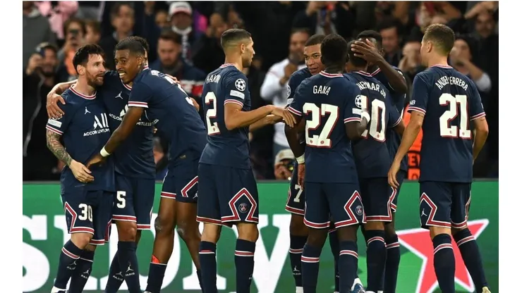 Futbolistas de PSG durante un partido de esta temporada.