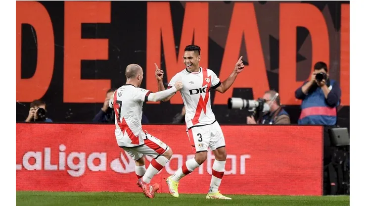 Rayo Vallecano vence a Barcelona gracias a Falcao.