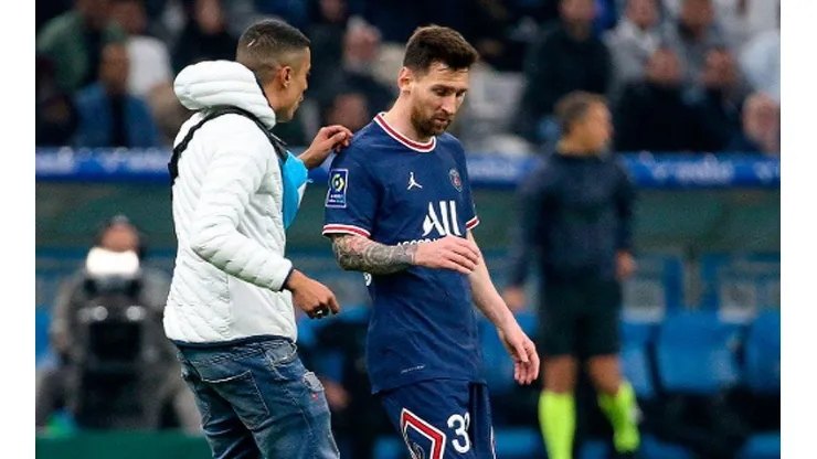 Encuentro del intruso con Messi