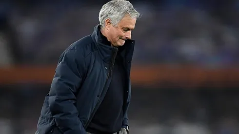 Jose Mourinho liquida a los 'suplentes' de Roma tras ser goleado.
