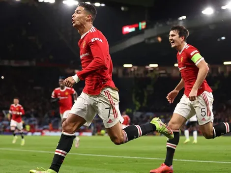La imagen de los hinchas de Manchester United, erizan la piel: cantos para Cristiano